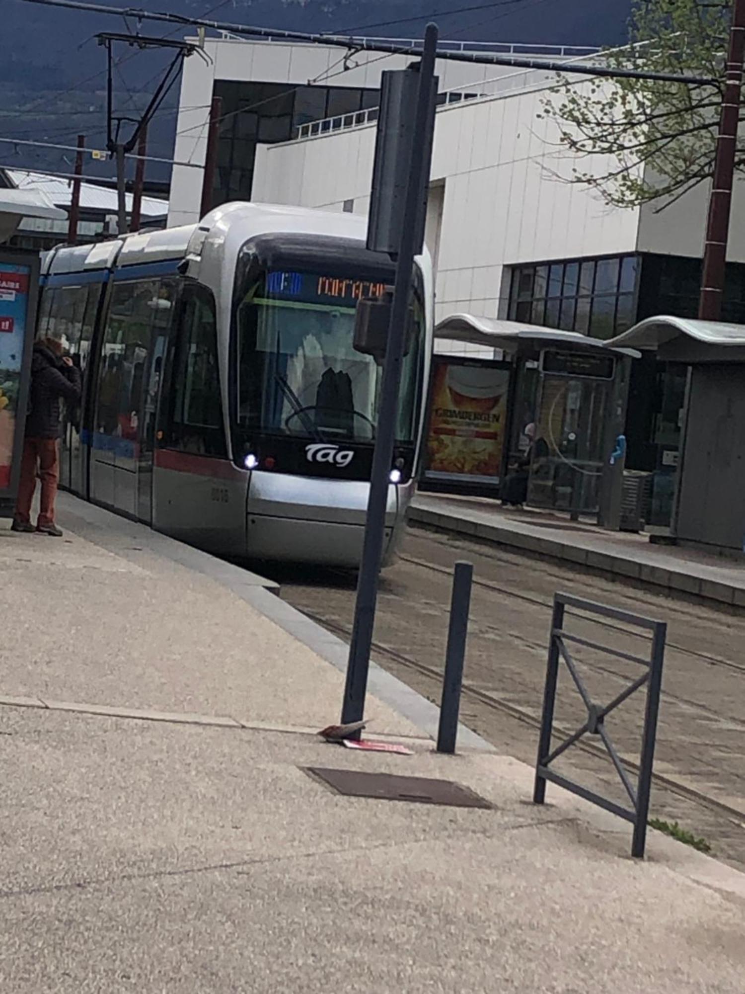 Soyeux De La Bruyere/ Grenoble*Parking Gratuit Lägenhet Exteriör bild